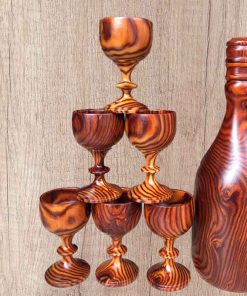 Chai rượu + Ly: Gỗ Trắc